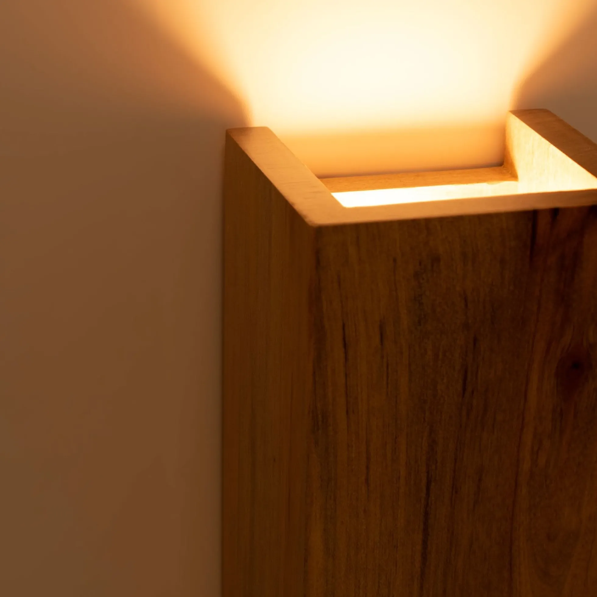 Aplique de pared bidireccional madera "Durga" - 2 x GU10 - Interior