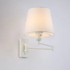 Aplique de pared con brazo articulado