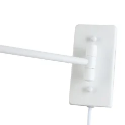 Aplique de pared con brazo articulado y enchufe