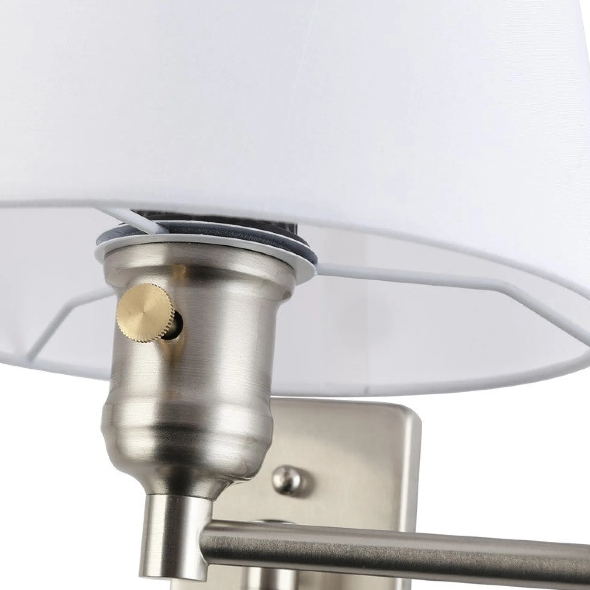 Aplique de pared con brazo articulado y enchufe "Clark" - E27