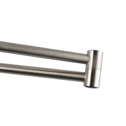 Aplique de pared con brazo articulado y enchufe