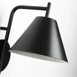 Aplique de pared con estante de apoyo