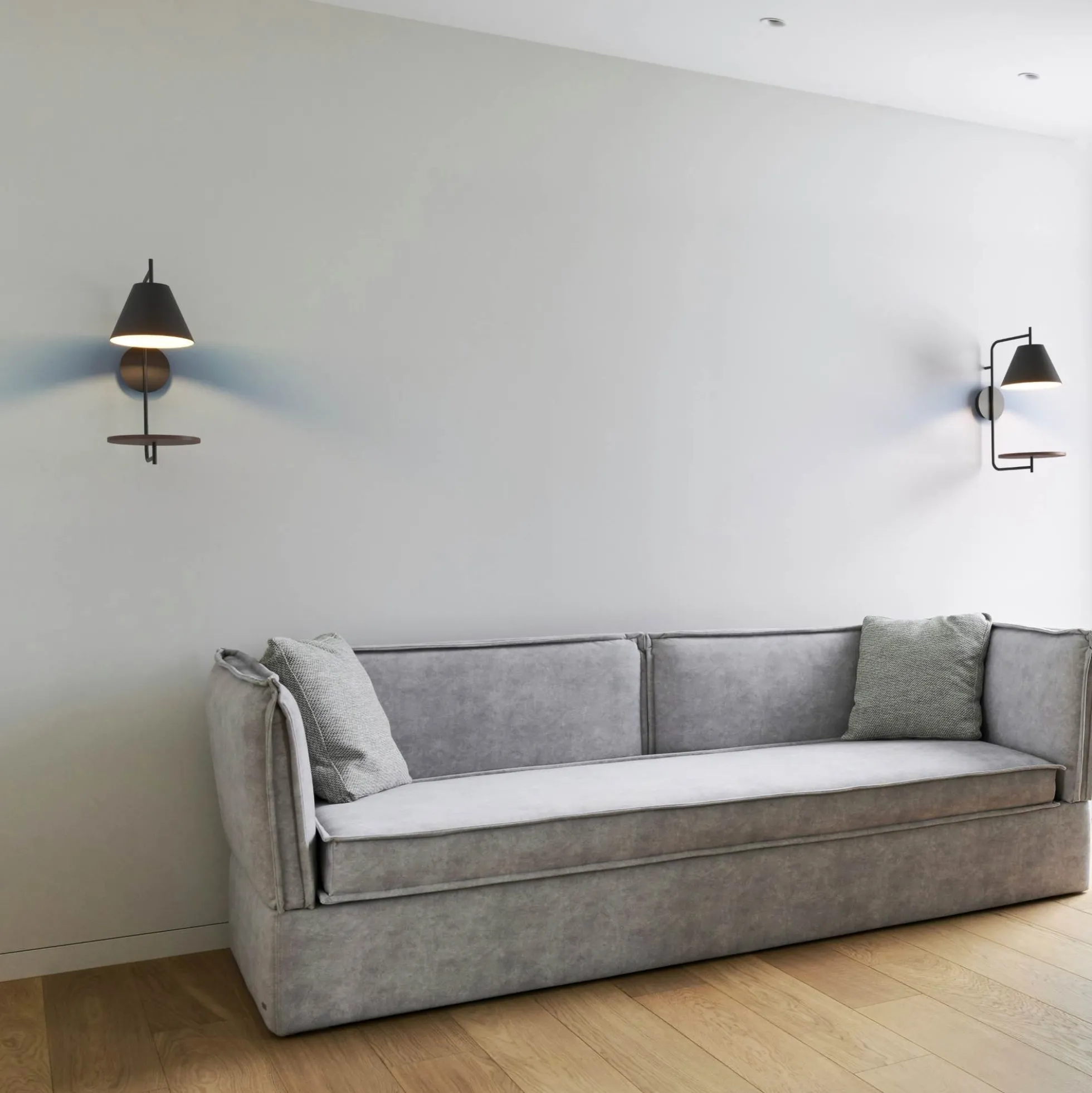 Aplique de pared con estante de apoyo "Bilon" - E27