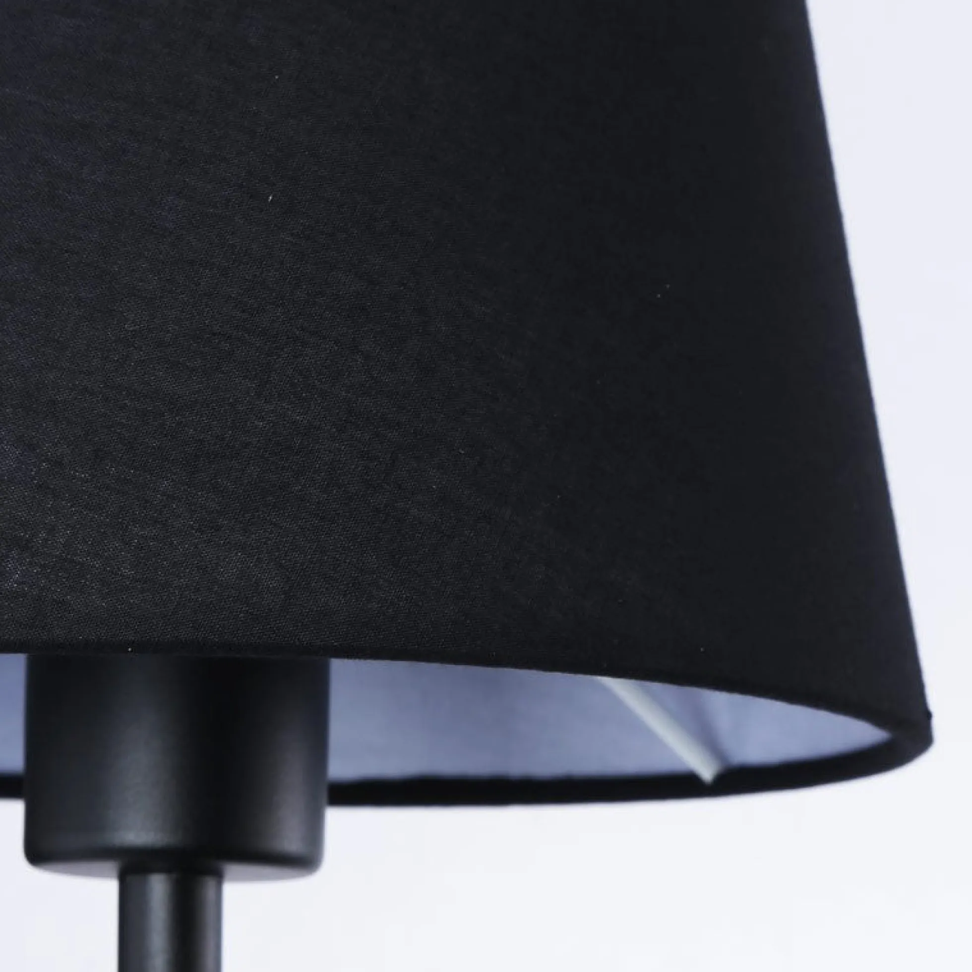 Aplique de pared con pantalla e interruptor Classic "RIGA" - E27
