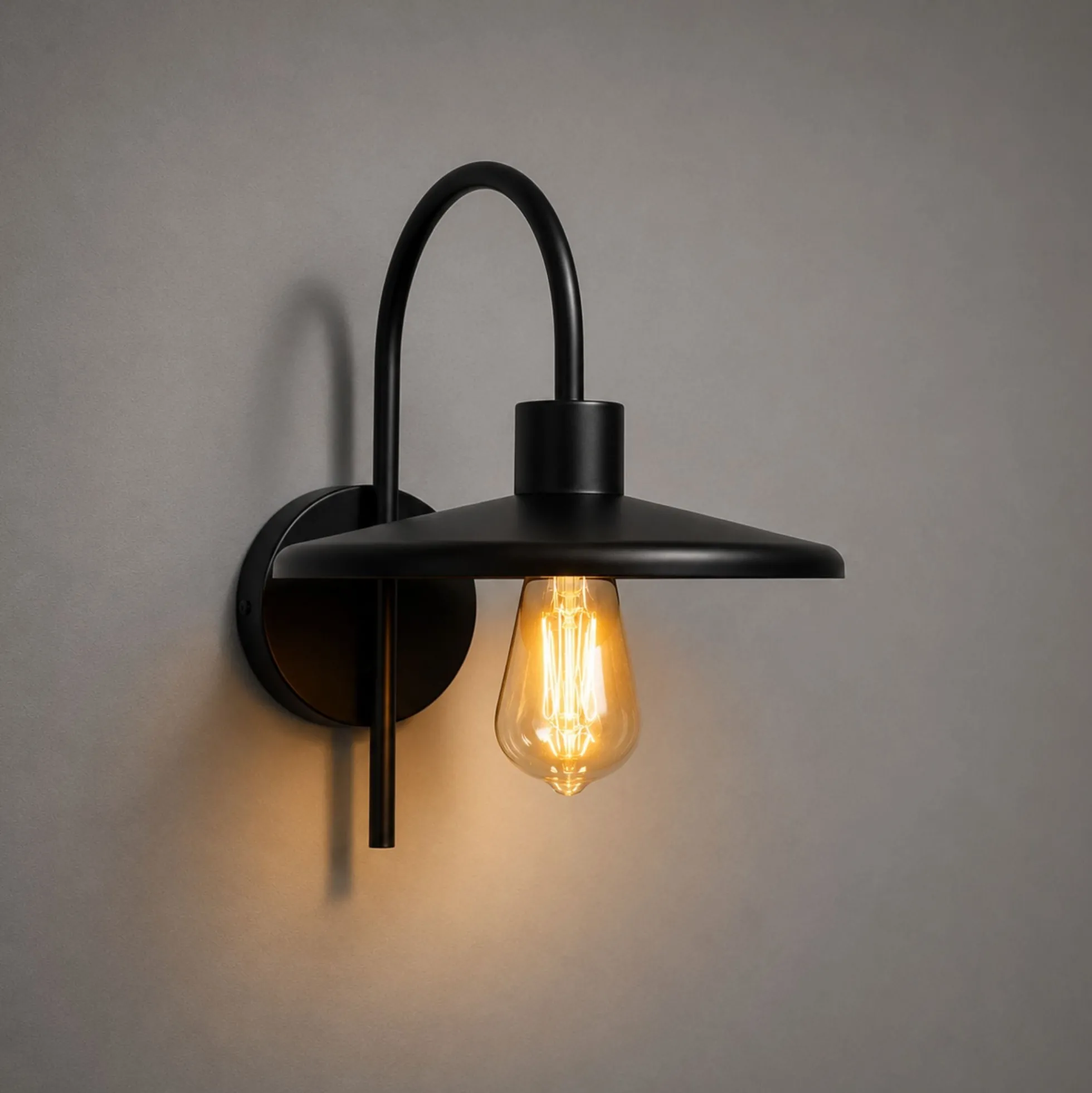 Aplique de pared de diseño "Hook" - E27