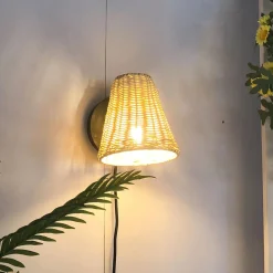 Aplique de pared de mimbre