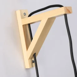 Aplique de pared en madera, pantalla de mimbre y cable con interruptor y enchufe 