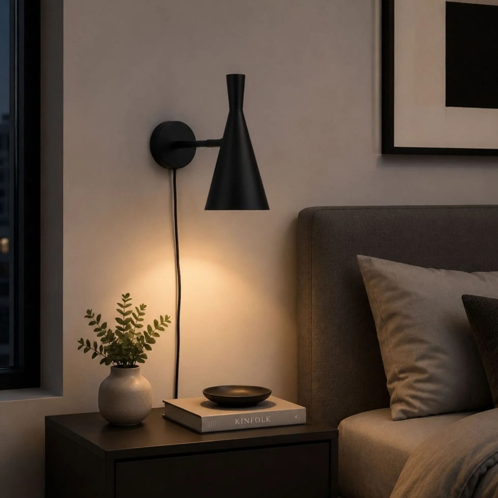 Aplique de pared escandinavo orientable 330° con interruptor y enchufe
