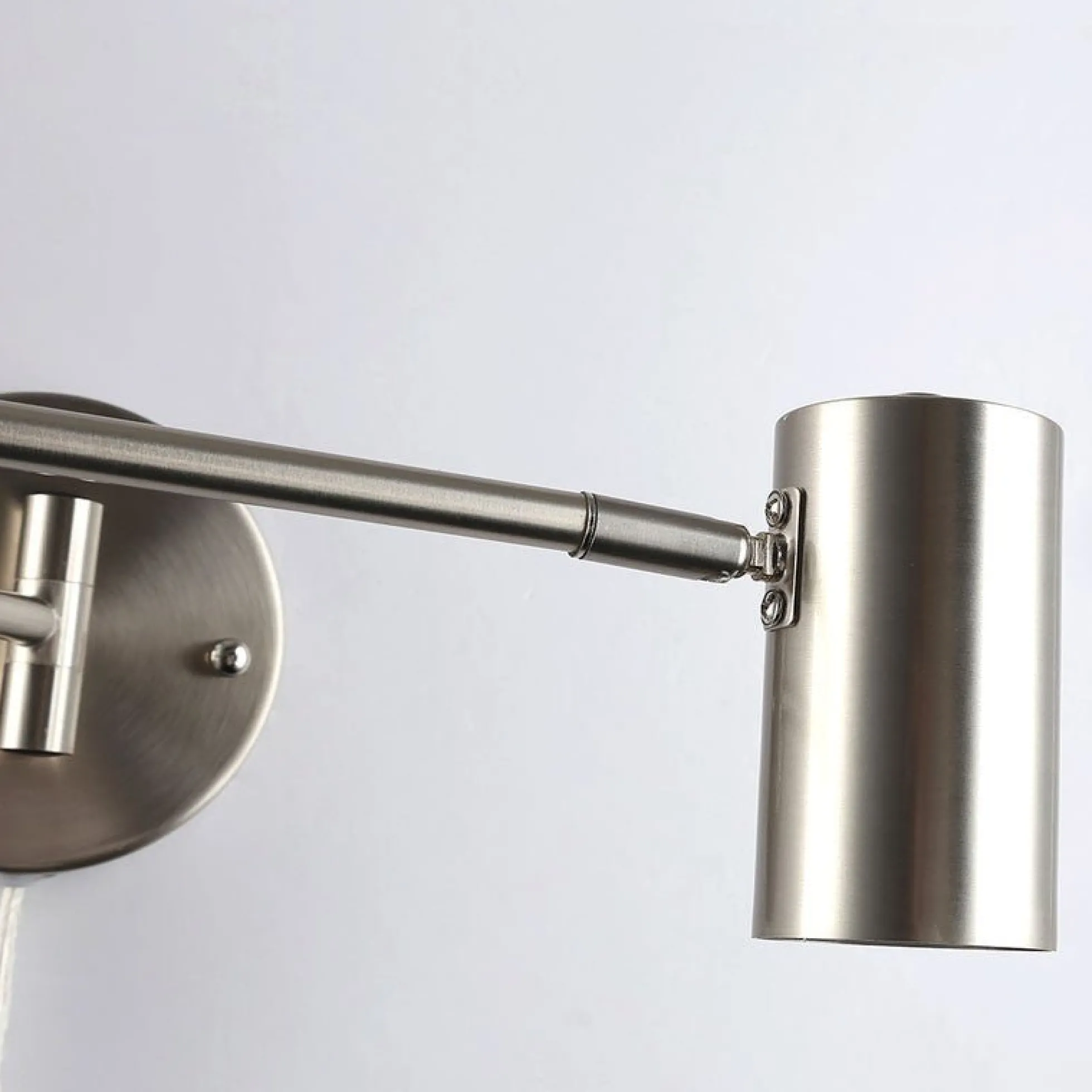 Aplique de pared extensible con enchufe "Lisa" - E27 G45