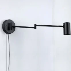 Aplique de pared extensible con enchufe
