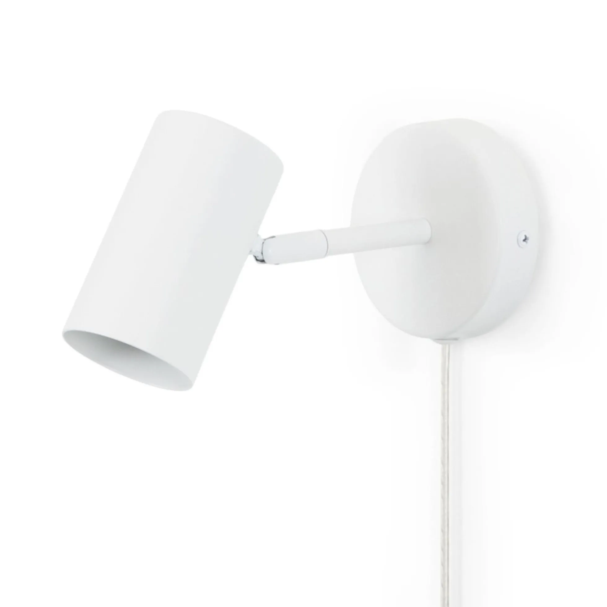 Aplique de pared interior orientable "Ben" con cable y enchufe - E27