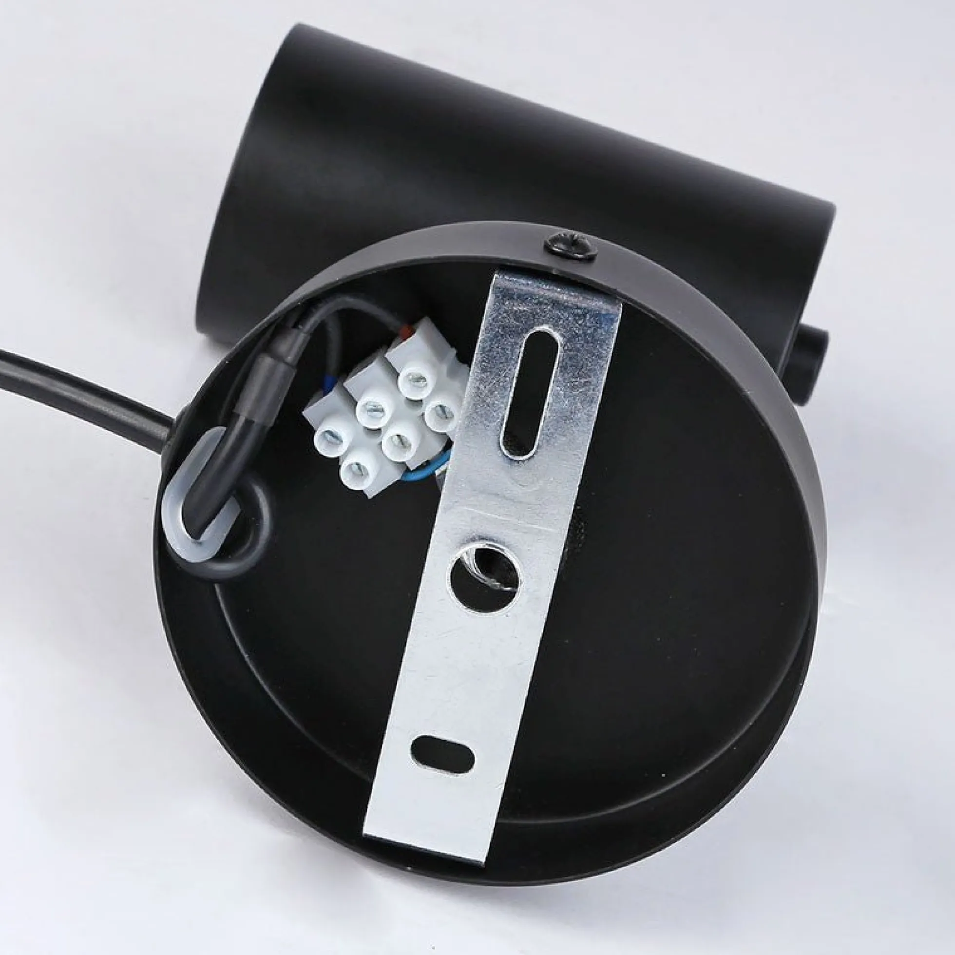 Aplique de pared interior orientable "Ben" con cable y enchufe - E27