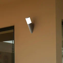 Aplique de pared LED inclinado FUMAGALLI 