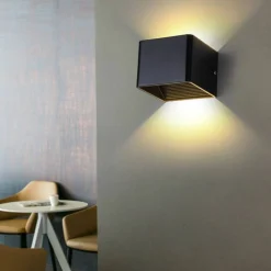 Aplique de pared LED "KUUTIO" 6W 529 lumens