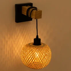 Aplique de pared madera y mimbre