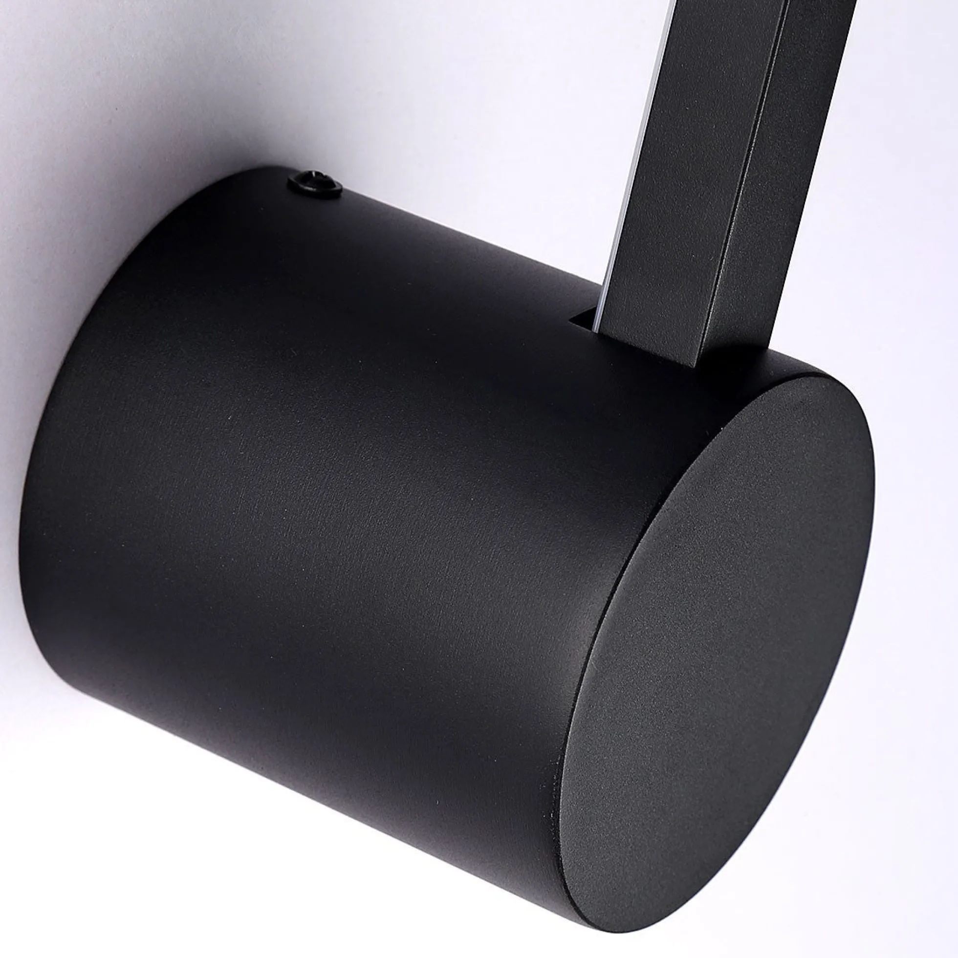 Aplique de pared minimalista lineal "KENDA" 10W - Blanco Cálido