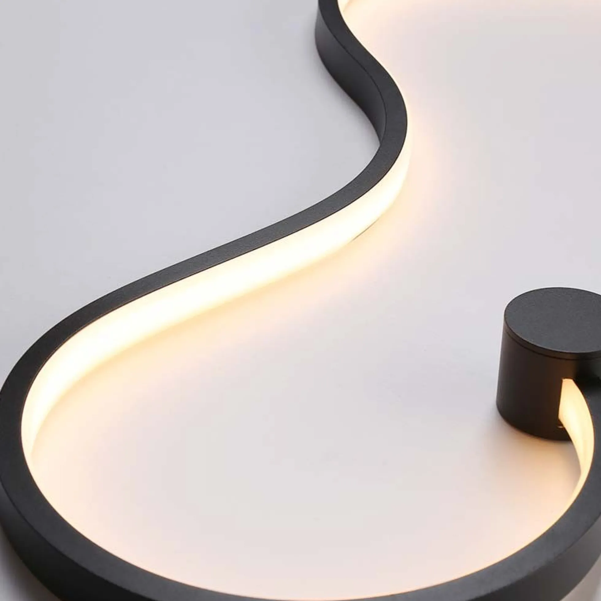 Aplique de pared moderno "WAVE" - 40W - 2800K