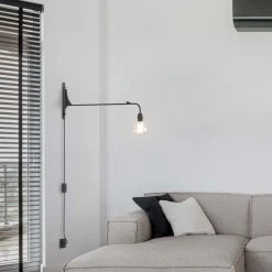 Aplique de pared orientable con cable y enchufe