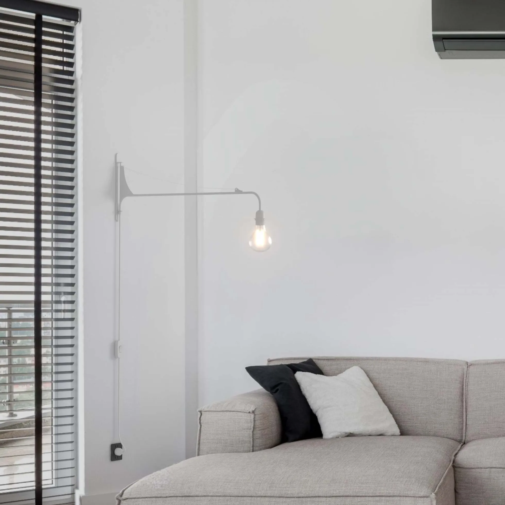 Aplique de pared orientable con cable y enchufe "Pitt"