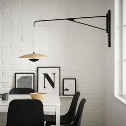 Aplique de pared orientable