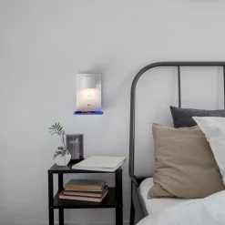 Aplique de pared para lectura con puerto USB 