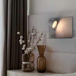 Aplique de pared para lectura con puerto USB 