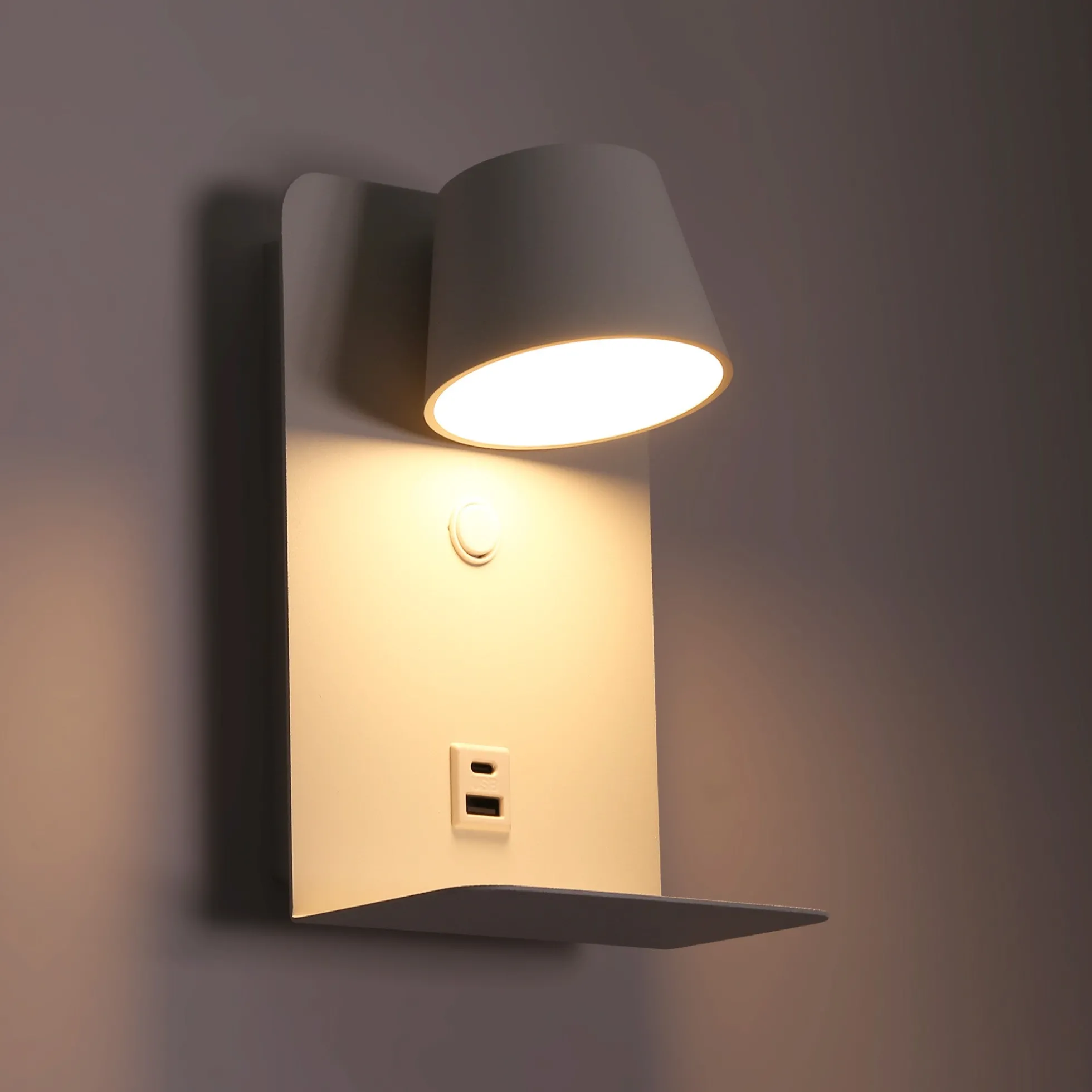 Aplique de pared para lectura "BASKOP" - Puerto USB + USB-C - 6W