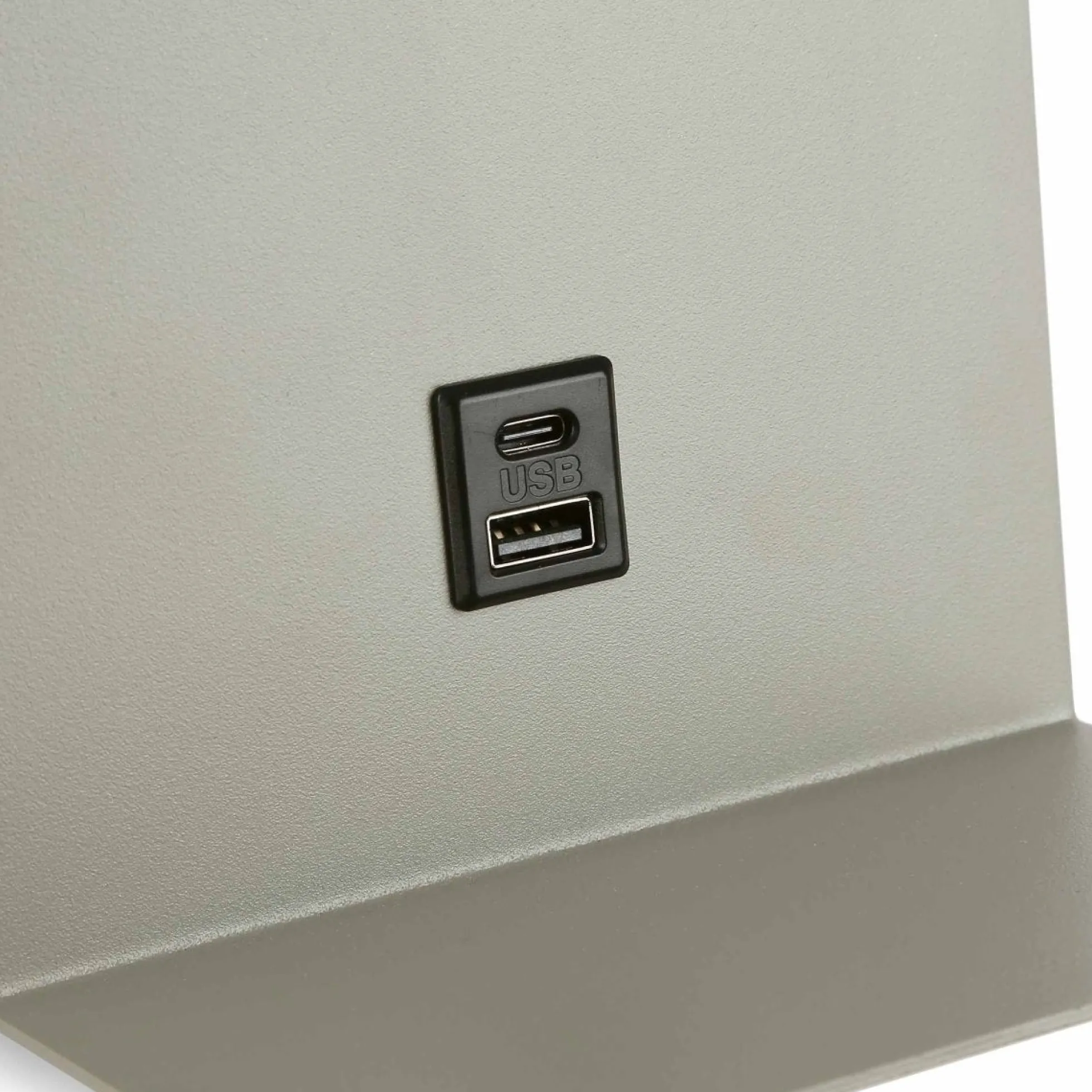 Aplique de pared para lectura "BASKOP" - Puerto USB + USB-C - 6W