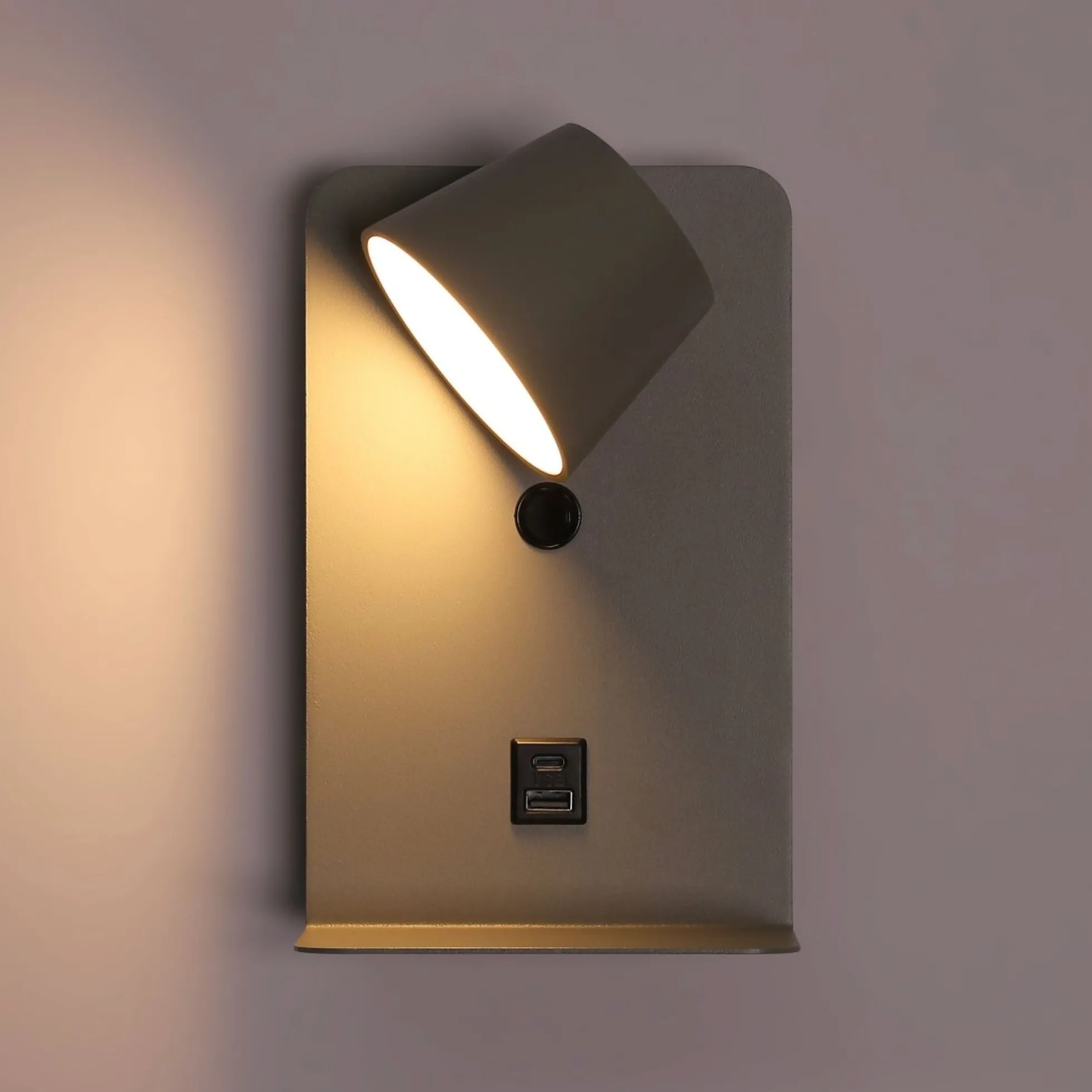 Aplique de pared para lectura "BASKOP" - Puerto USB + USB-C - 6W