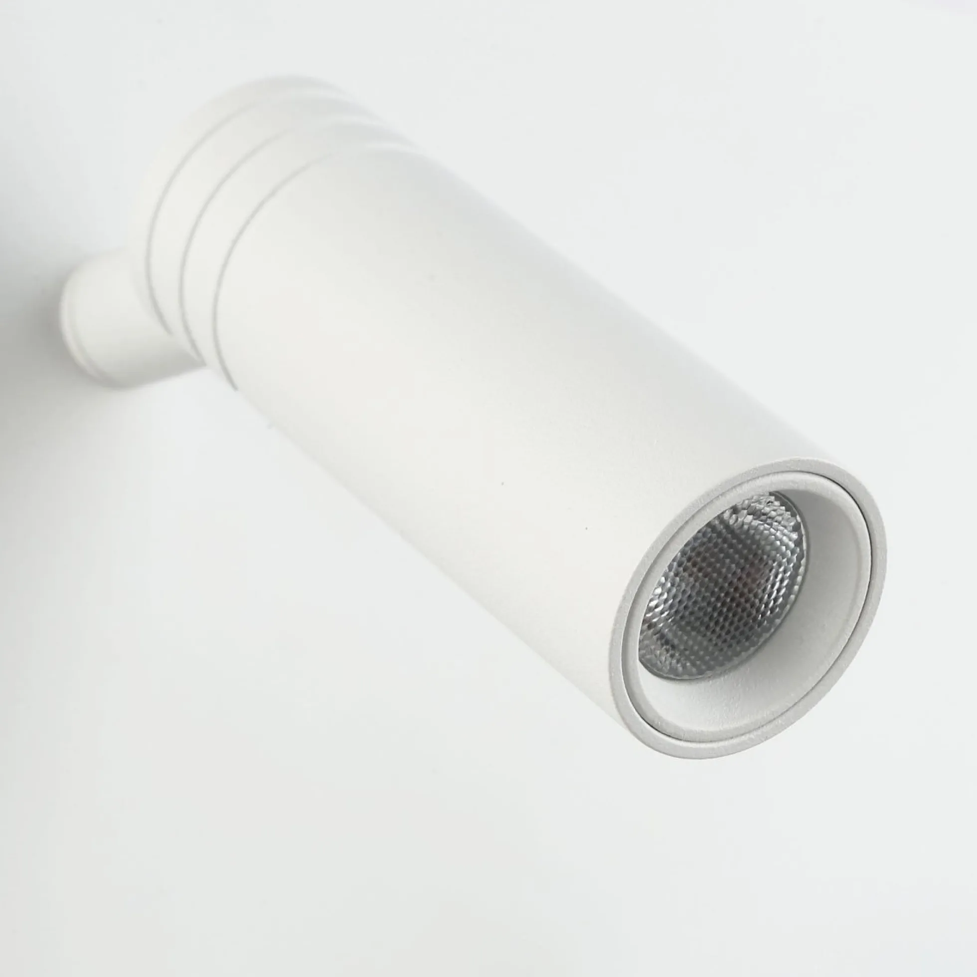 Aplique de pared para lectura con puerto USB "Kerta" - Iluminación doble - 3W+7W, lado izquierdo