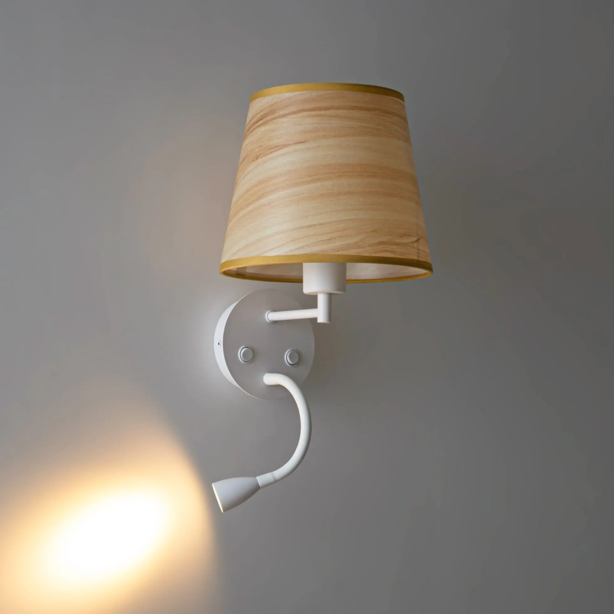 Aplique de pared para lectura "MAR" - E27 + Foco LED flexible