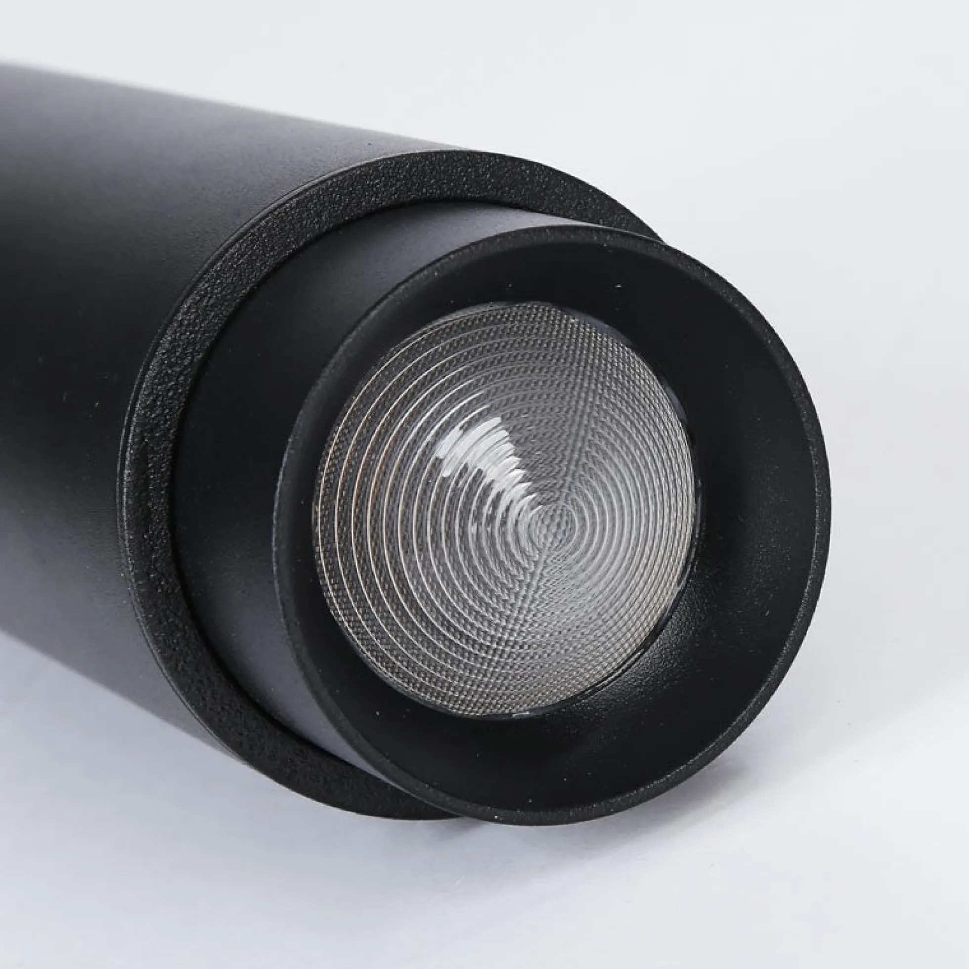 Aplique de techo LED 8W - Ángulo lumínico ajustable - 2800K