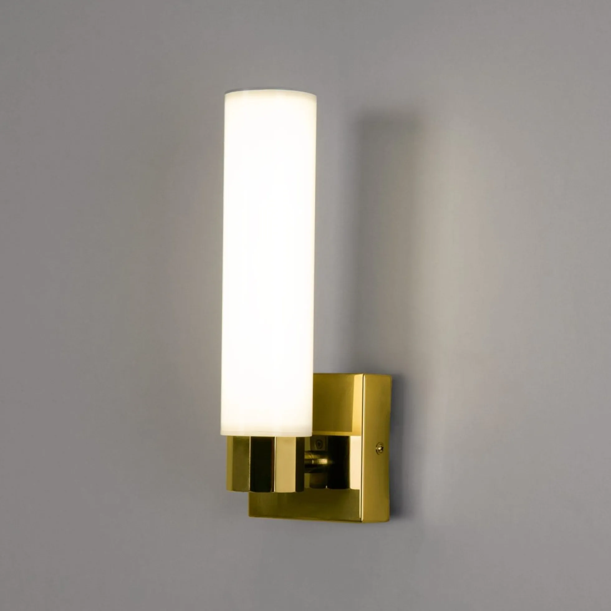 Aplique LED tubular para baño - 4W - 320lm - IP44