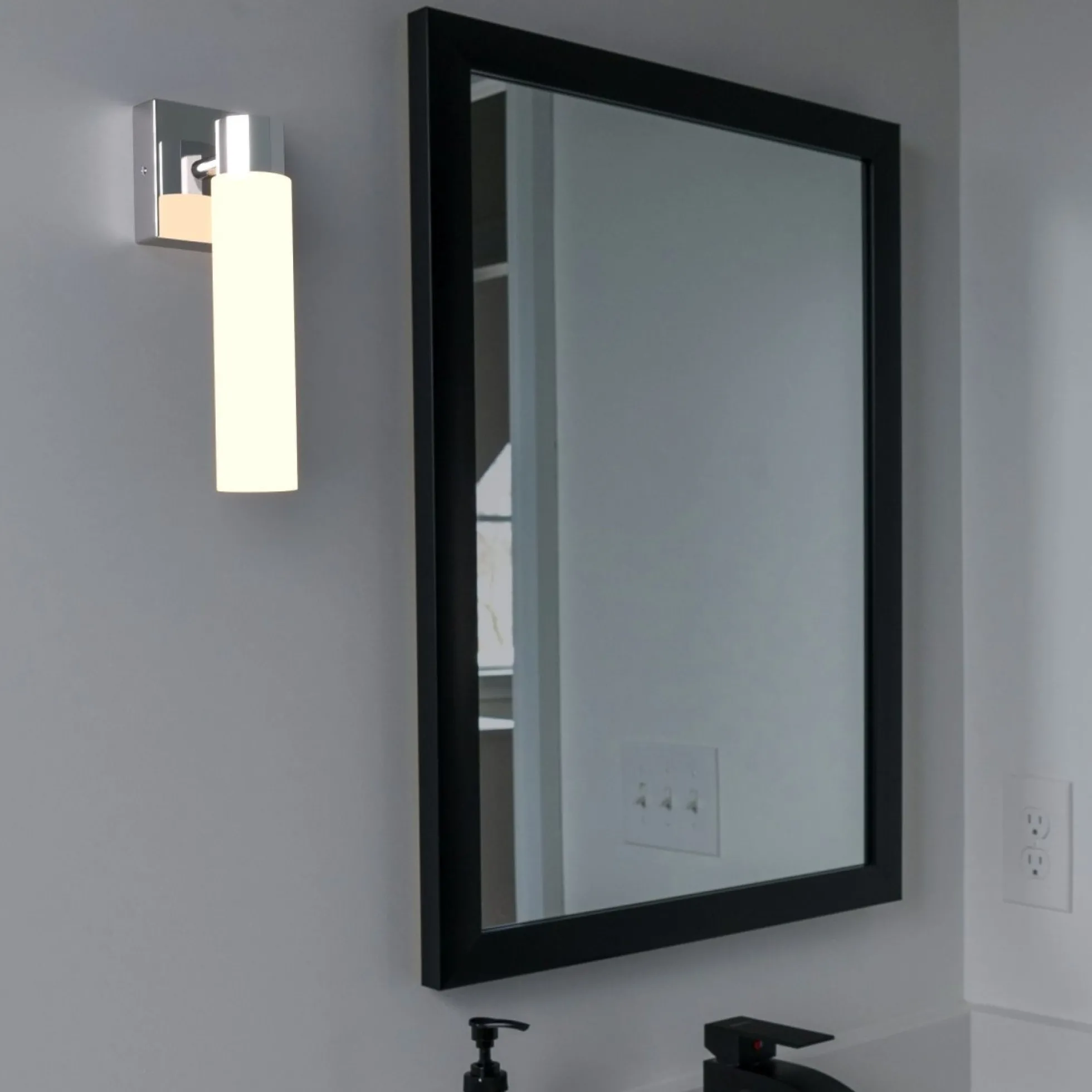 Aplique LED tubular para baño - 4W - 320lm - IP44