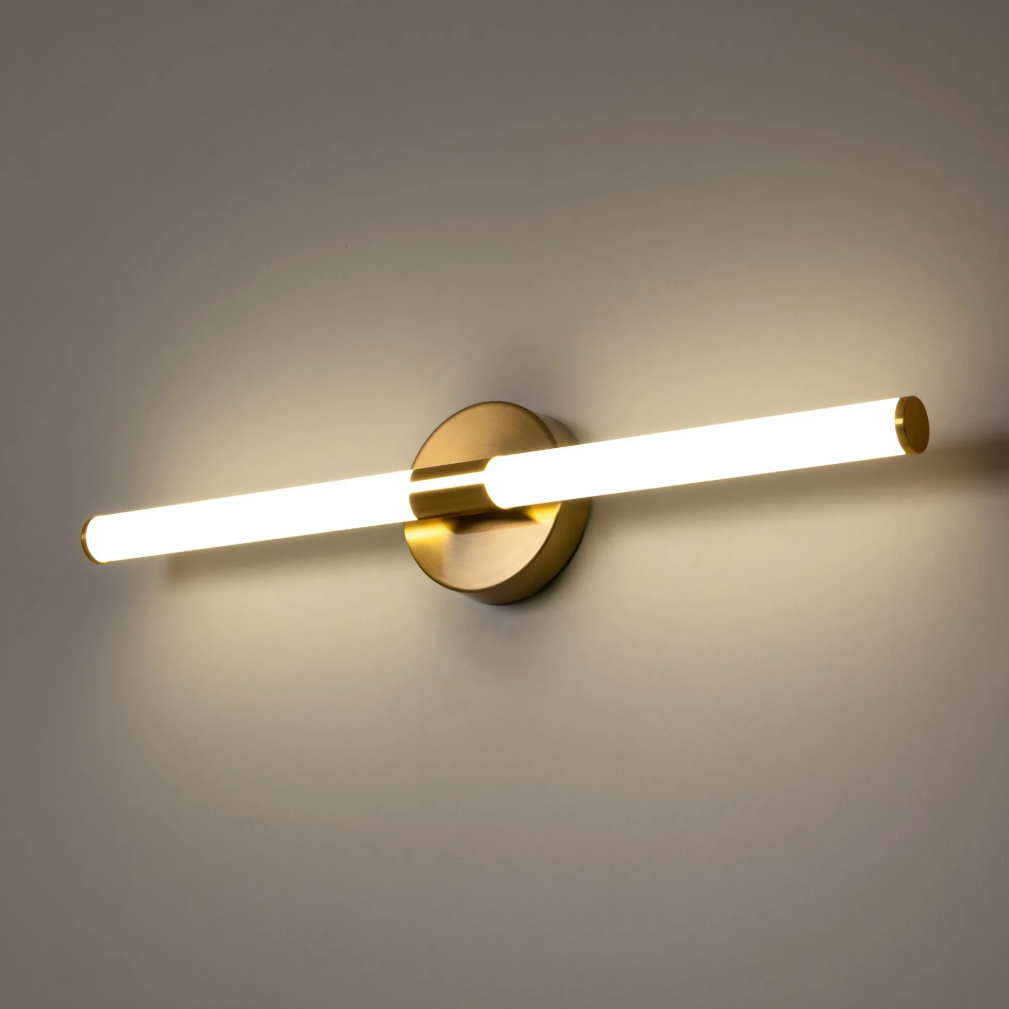 Aplique LED tubular para baño - 8W - 720lm - IP44 - 60cm