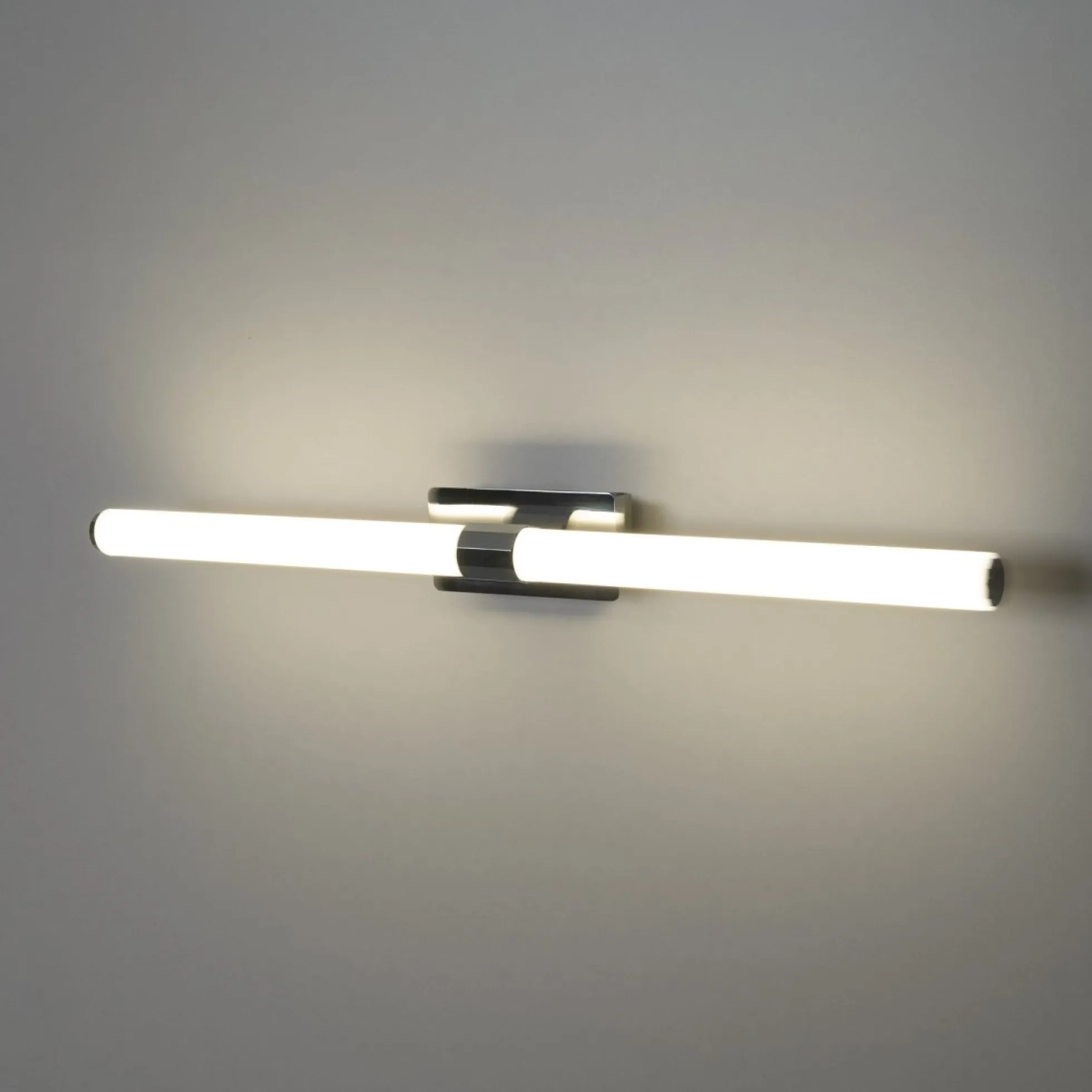 Aplique LED tubular para baño - 8W - IP44 - 60cm