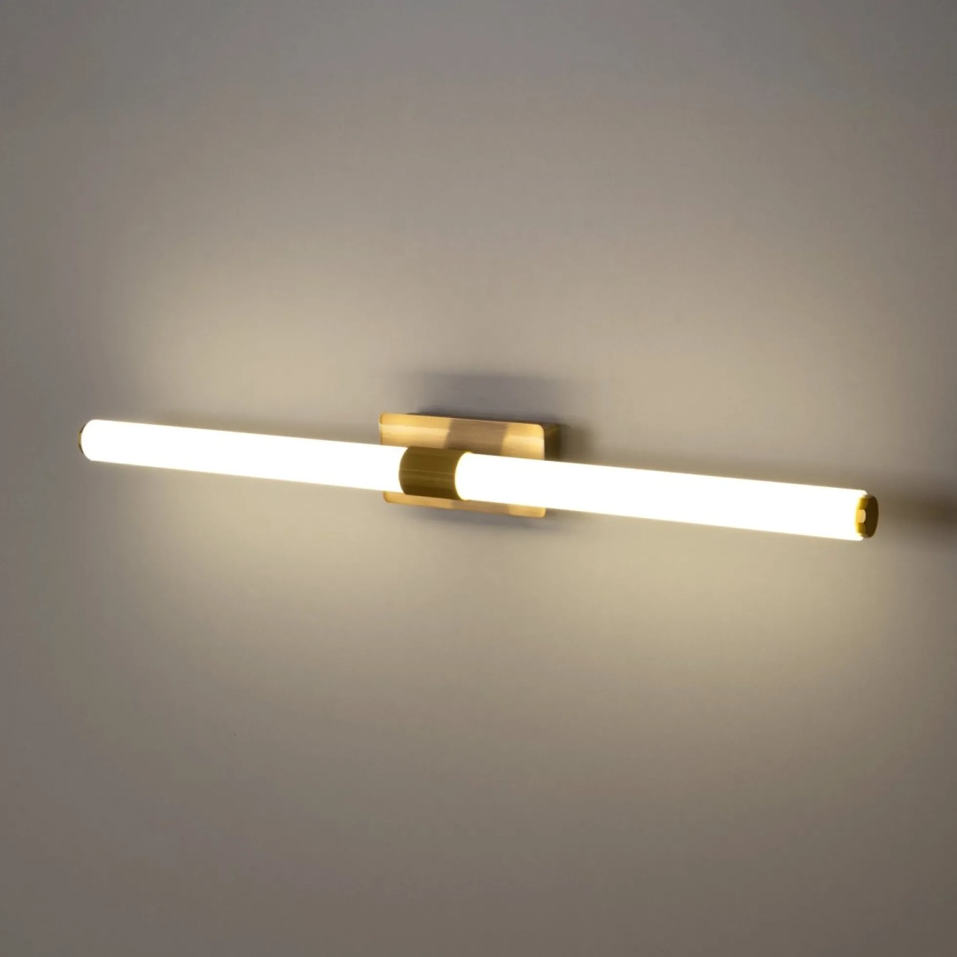 Aplique LED tubular para baño - 8W - IP44 - 60cm