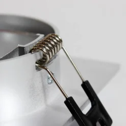 Aro downlight cuadrado basculante para bombilla GU10/MR16 - Corte Ø75mm