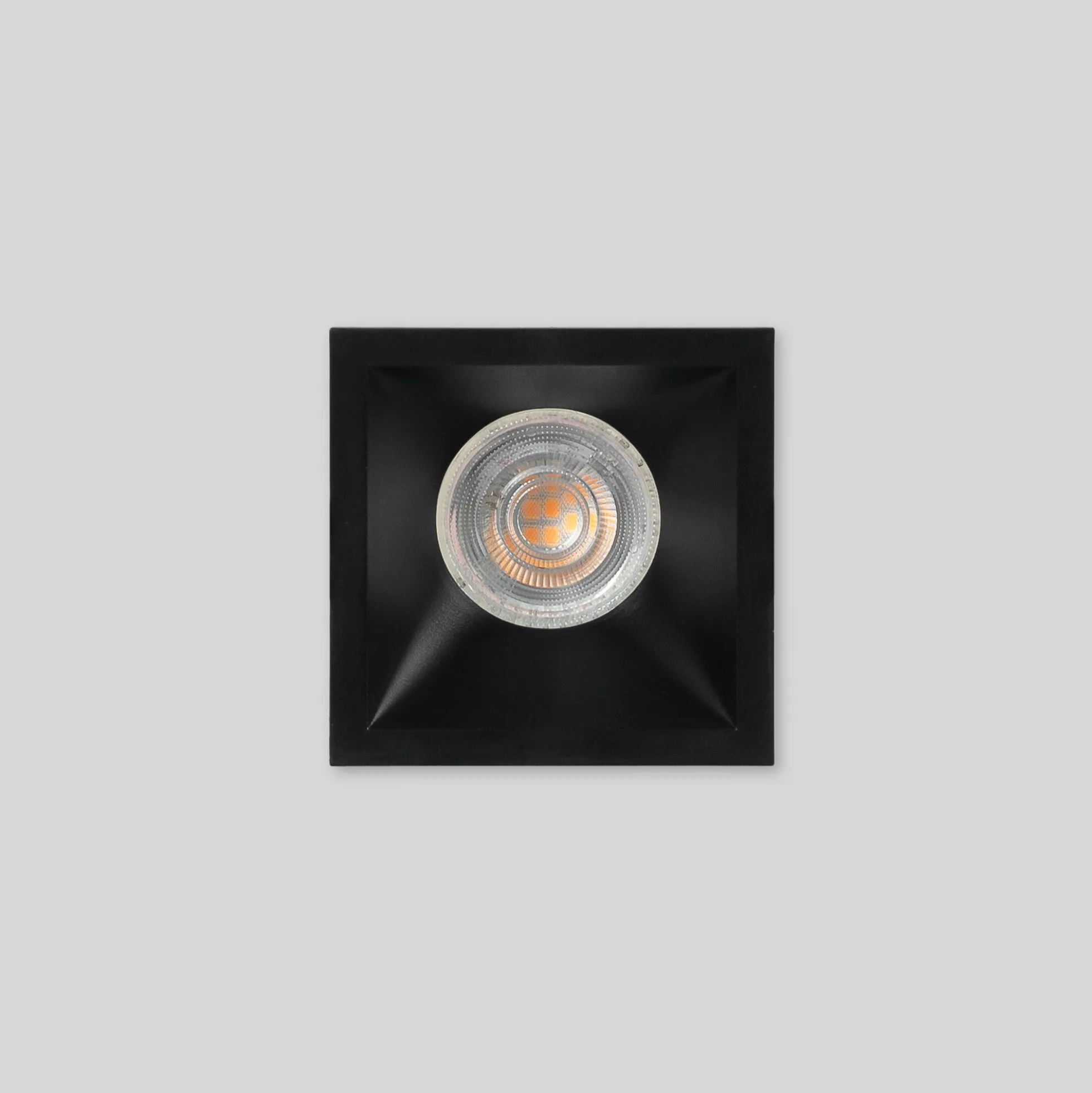 Aro downlight empotrable cuadrado - Bajo UGR - Corte 75 x 75mm