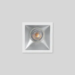 Aro downlight empotrable cuadrado - Bajo UGR - Corte 75 x 75mm