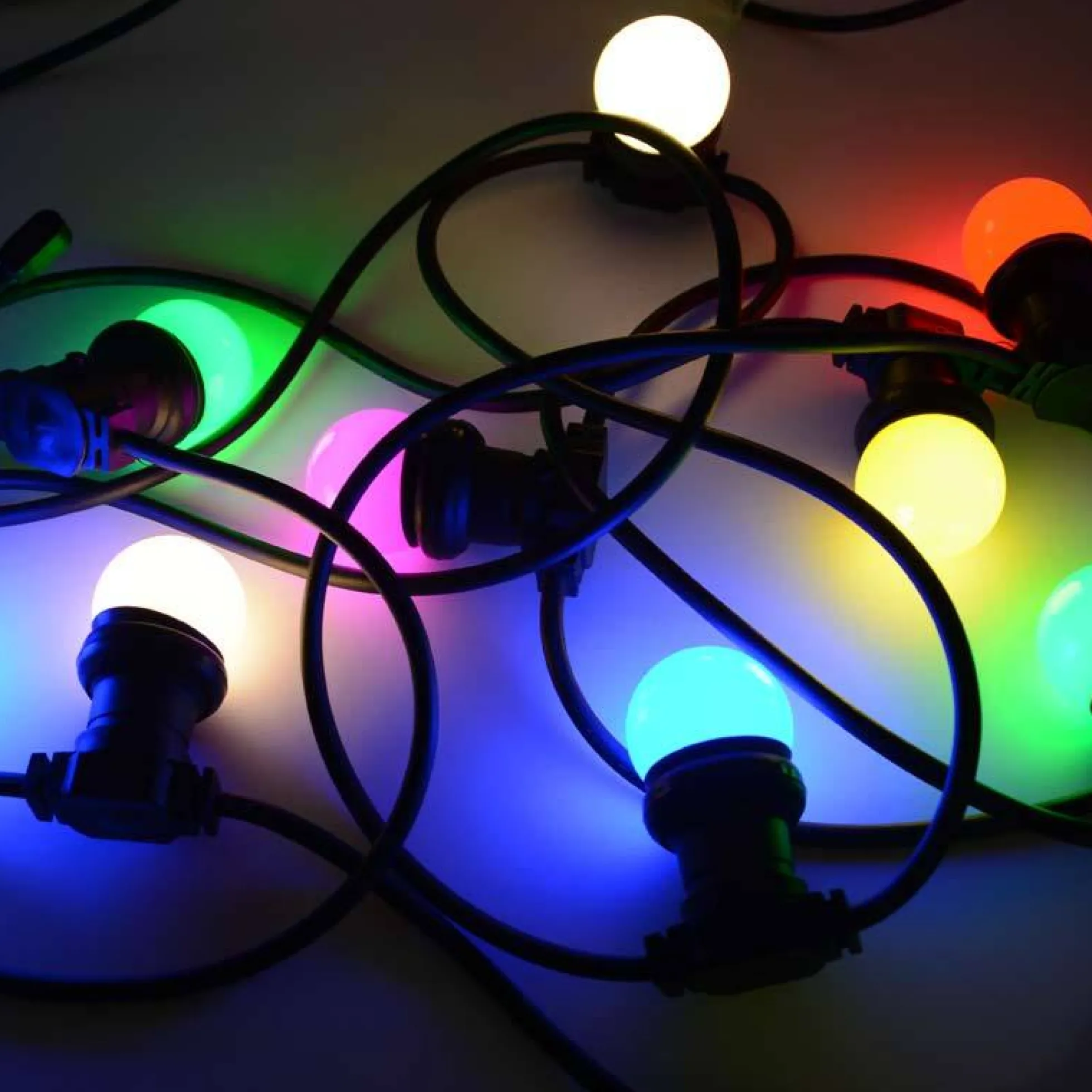 Bombilla de colores LED E27 G45 - 1W