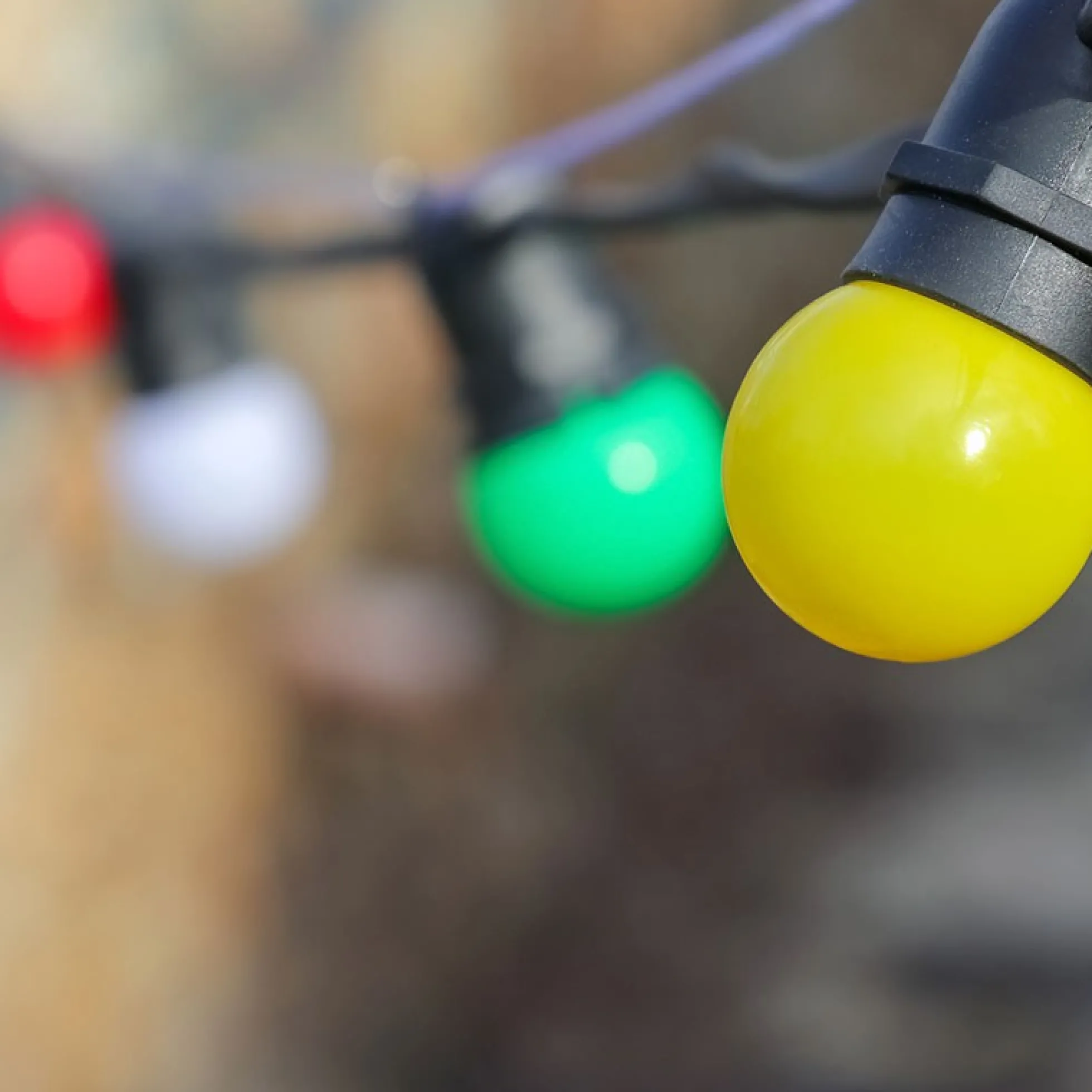 Bombilla de colores LED E27 G45 - 1W
