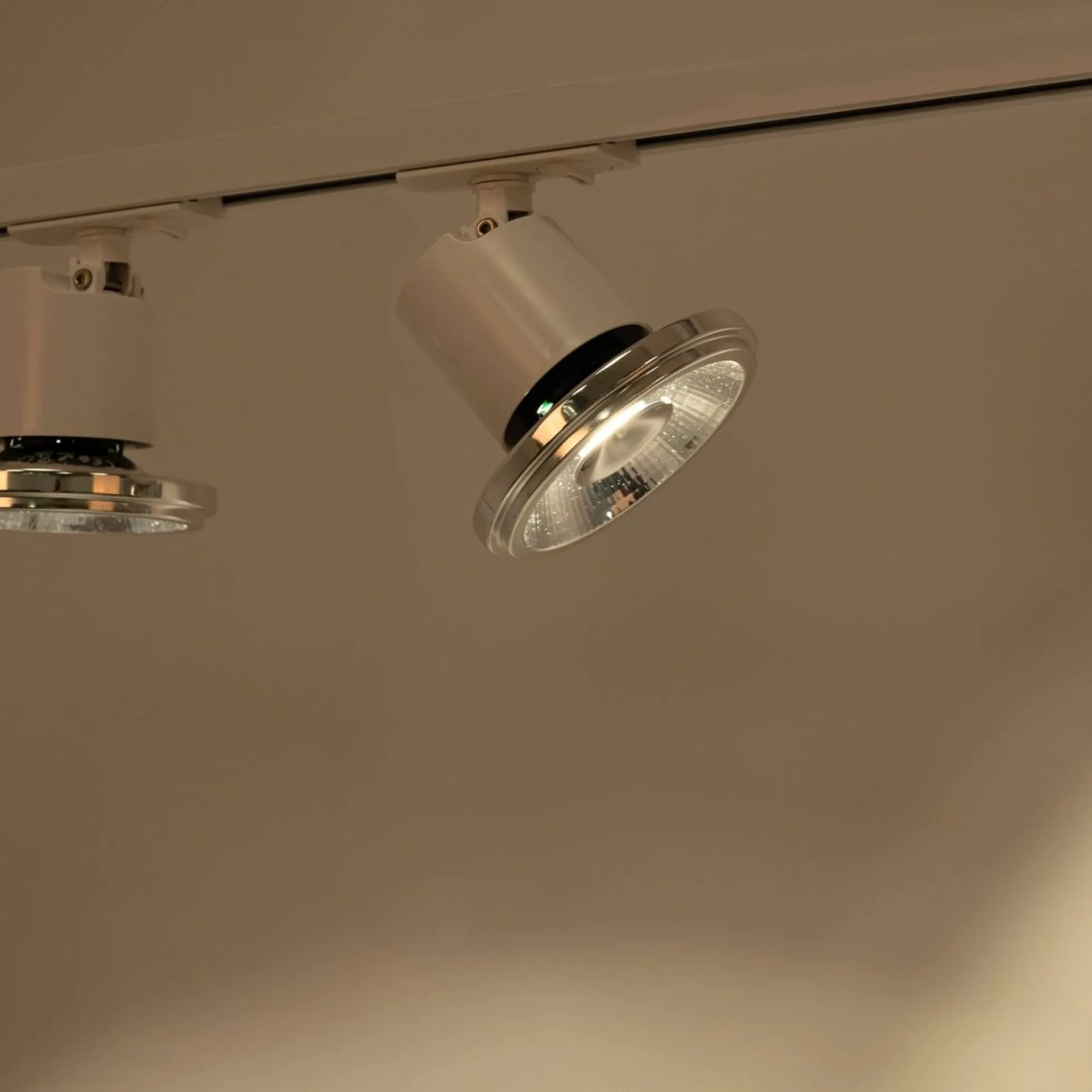 Bombilla LED AR111 12W - Casquillo GU10