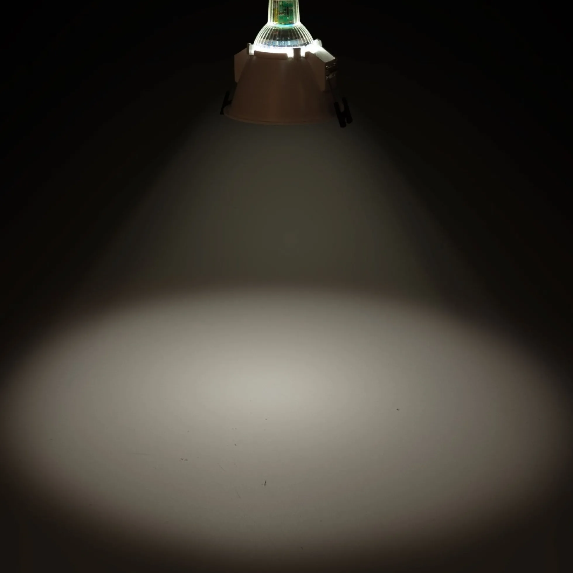 Bombilla LED GU10 6W cristal - 740lm - PAR16 - 100°