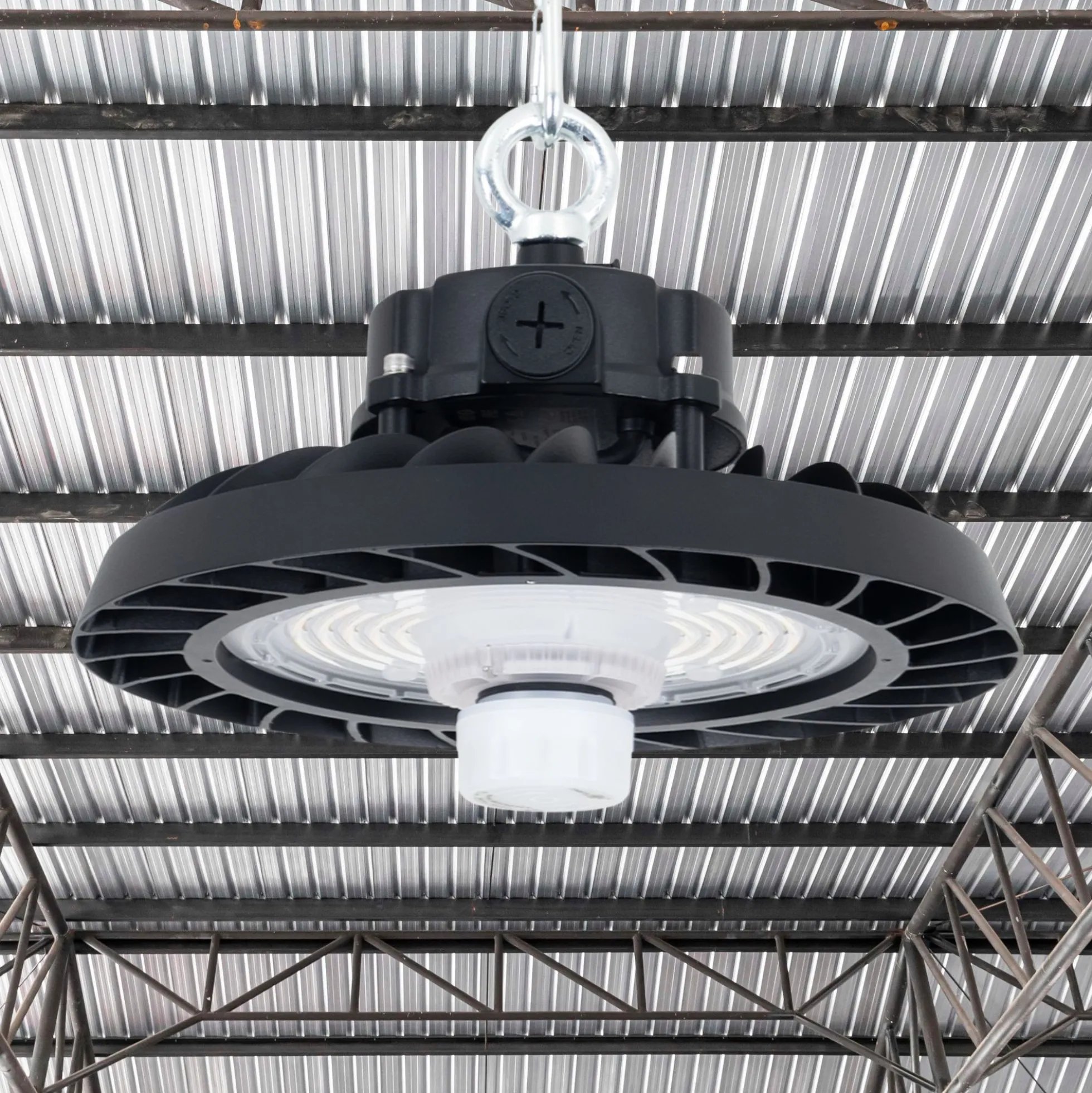 Campana LED UFO industrial 150W - CCT - Con sensor de movimiento - 170lm/W - Driver LIFUD - IP65 - 5 años garantía
