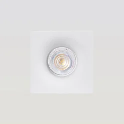 Downlight cuadrado de escayola 