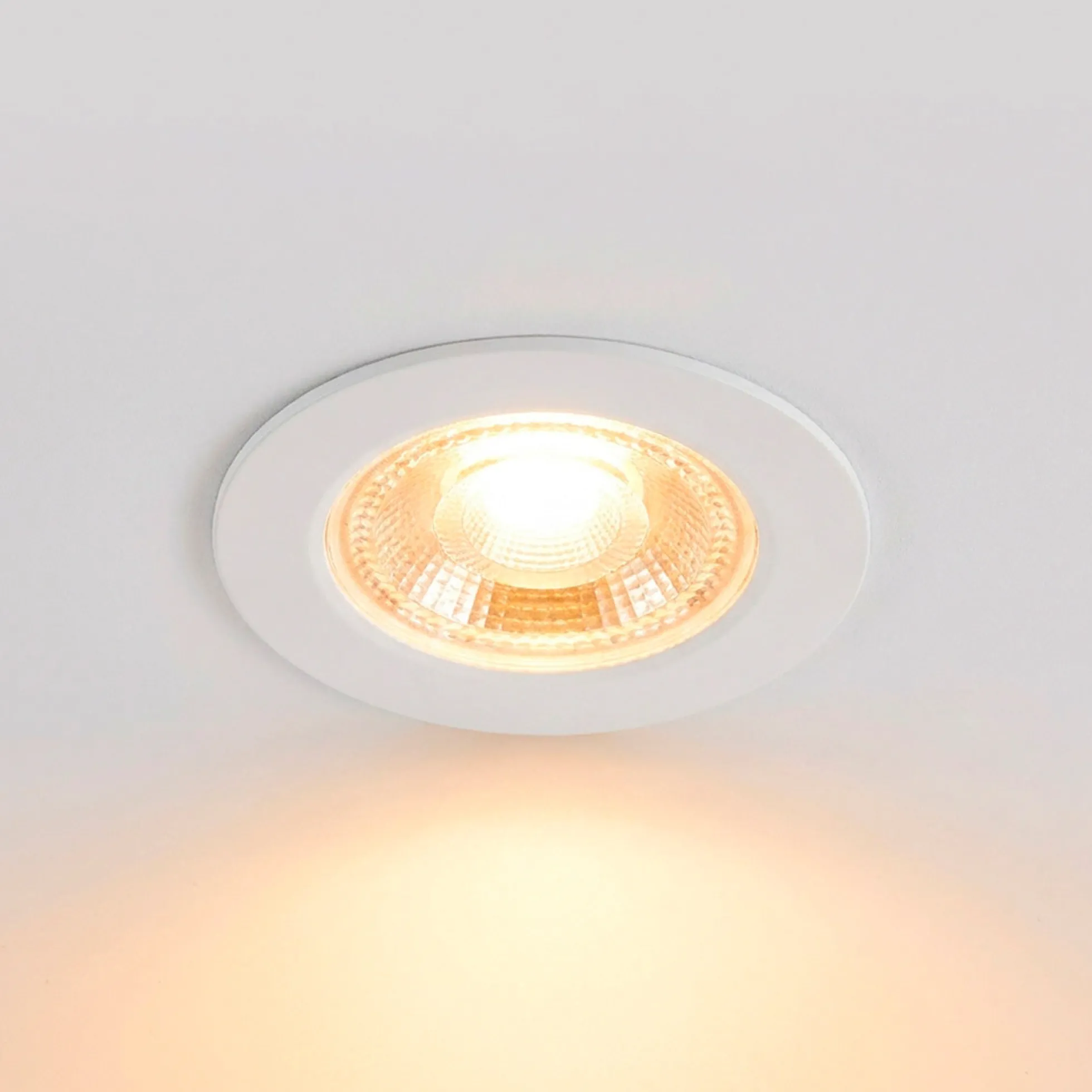 Downlight LED "Avalor" empotrable - TRIAC dimmable - 5.5W - CCT - Corte Ø 70mm - IP65