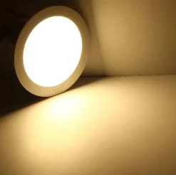 Downlight LED circular empotrable 6W - Corte Ø 110 mm - 5 años de garantía