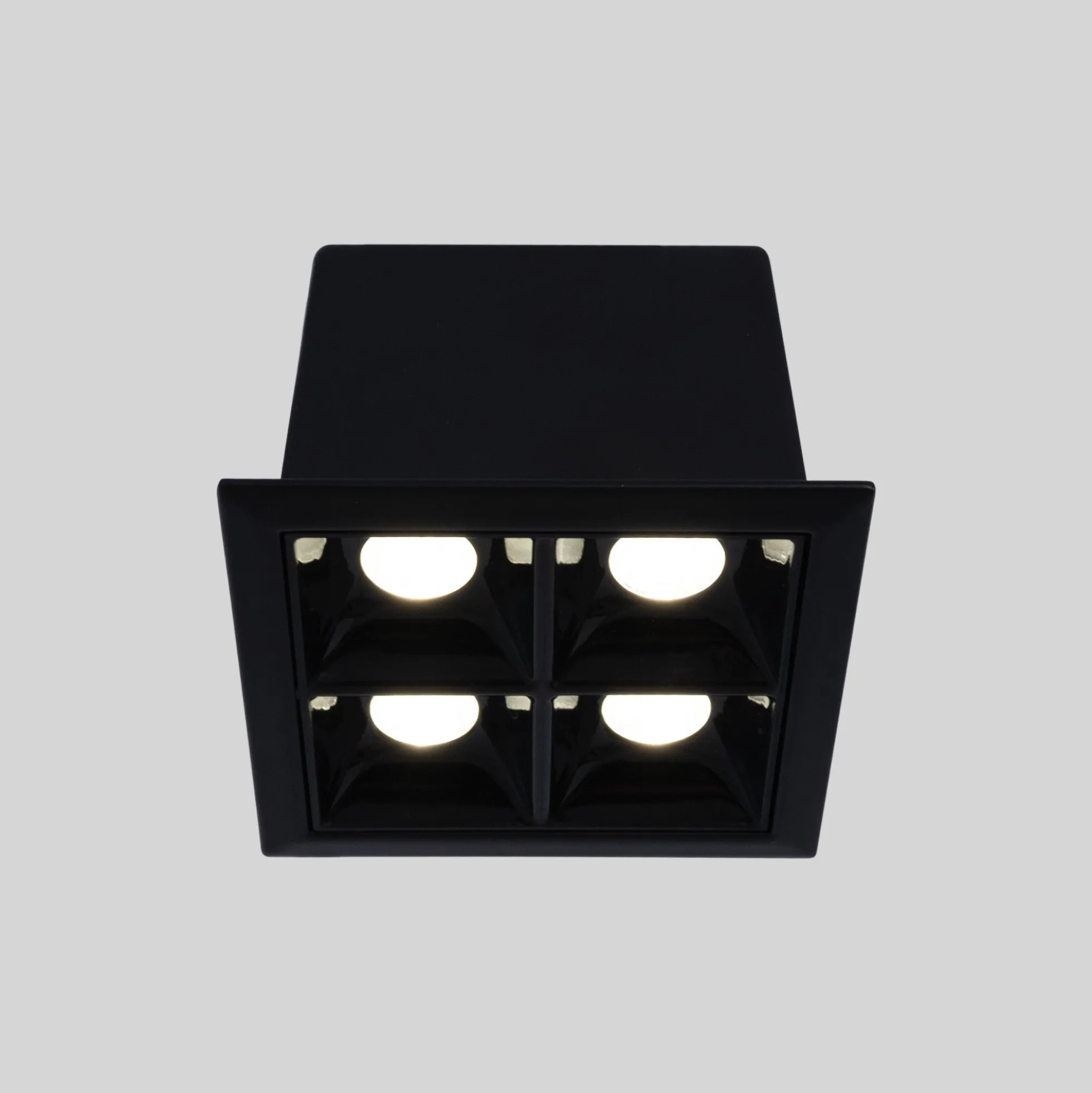Downlight LED cuadrado empotrable 8W - Negro - 4 Focos - UGR18 - CRI90 - Chip OSRAM