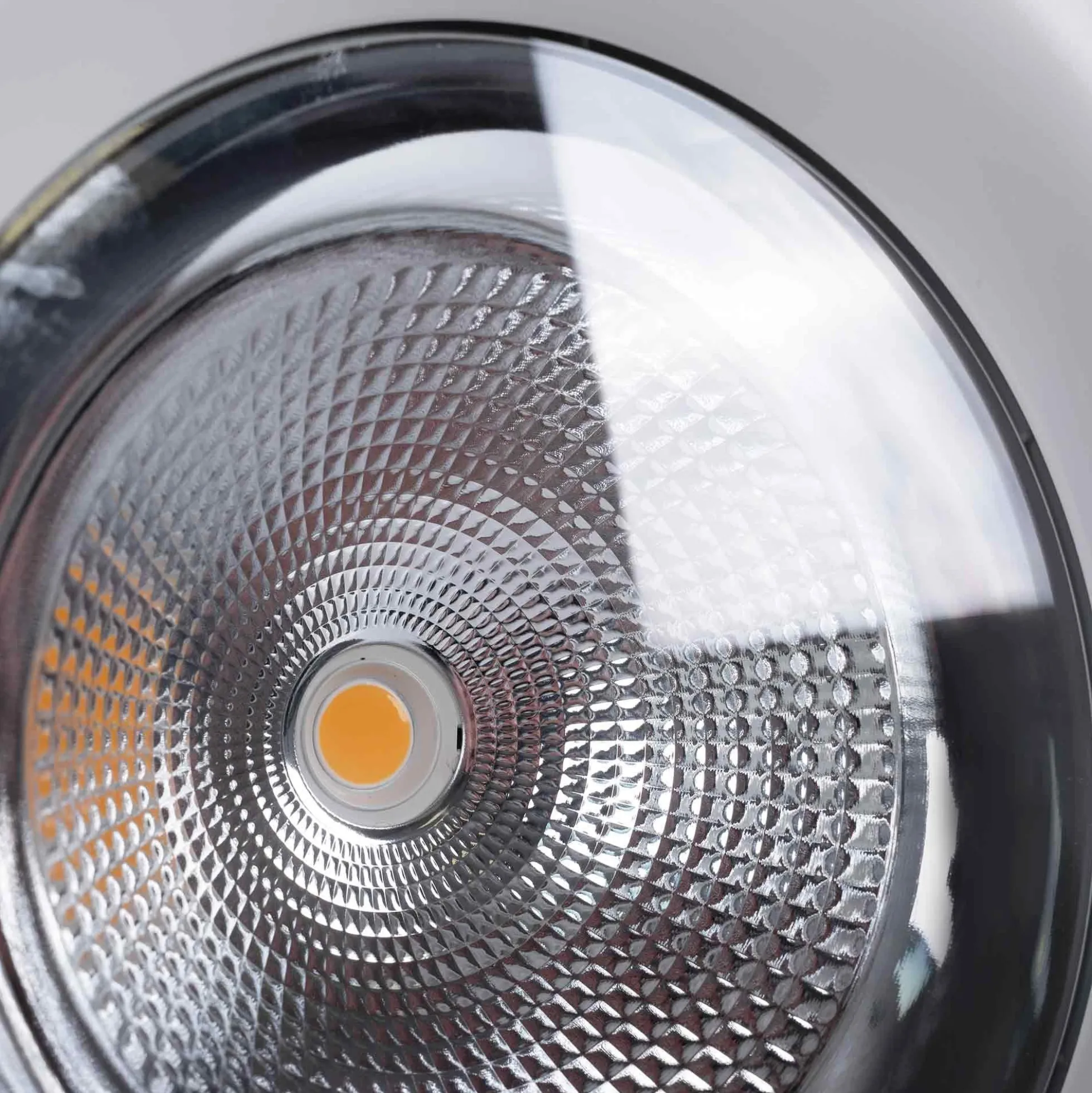 Downlight LED especial para verdulerías - 40W - Driver Philips - Corte Ø210 mm